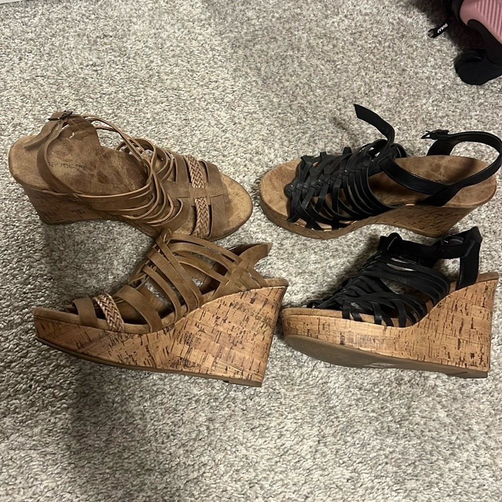 Wedge sandal, gently used, size 8